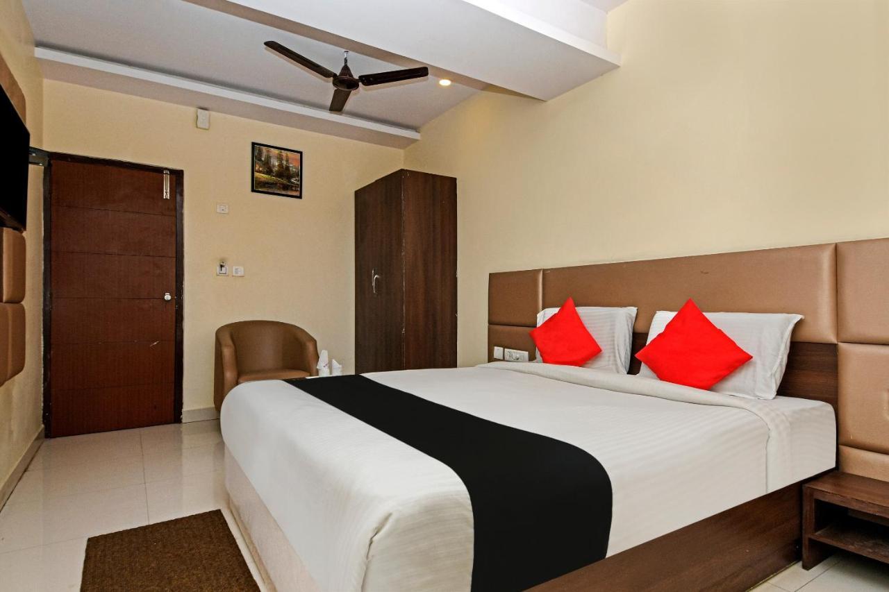 Capital O 76622 Hotel Raama Grand Mysore Bagian luar foto