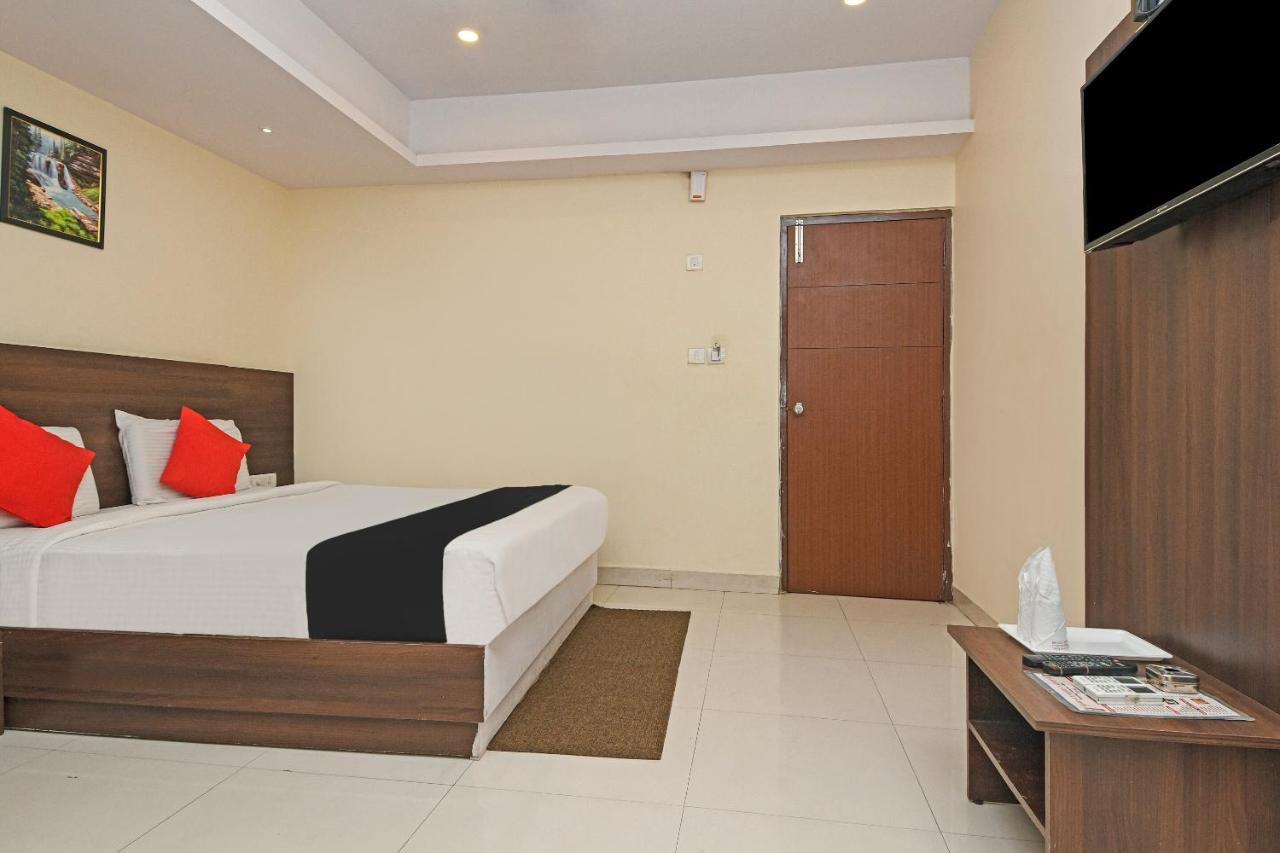 Capital O 76622 Hotel Raama Grand Mysore Bagian luar foto